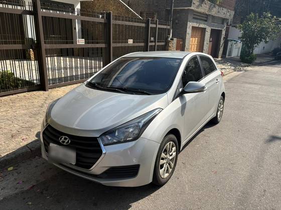 HYUNDAI HB20 1.6 COMFORT PLUS 16V FLEX 4P MANUAL HYUNDAI HB20 1.6 COMFORT PLUS 16V FLEX 4P MANUAL